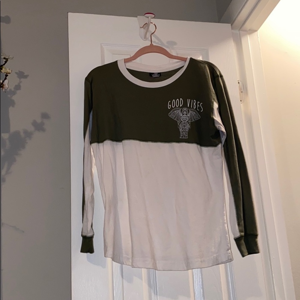 Long sleeve shirt